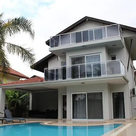וילה Ovacik 4 Bedroom Private פאטהיה
