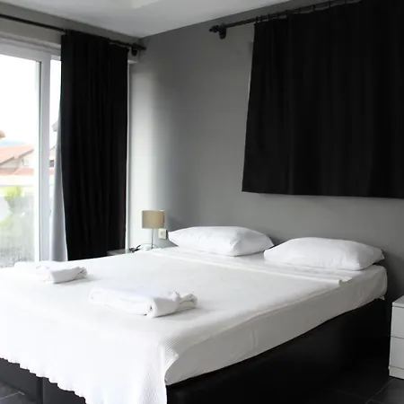 Ovacik 4 Bedroom Private * פאטהיה